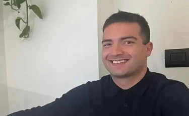 Samuele Spinelli morto durante il fermo di polizia, ma è un italiano in Spagna: la sinistra resta muta