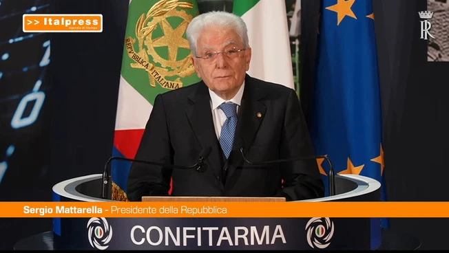Mattarella "Crisi geopolitiche condizionano la libertà di navigazione"