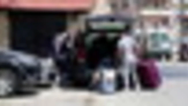 Libano, gli abitanti di Tiro in fuga prima dell'attacco israeliano