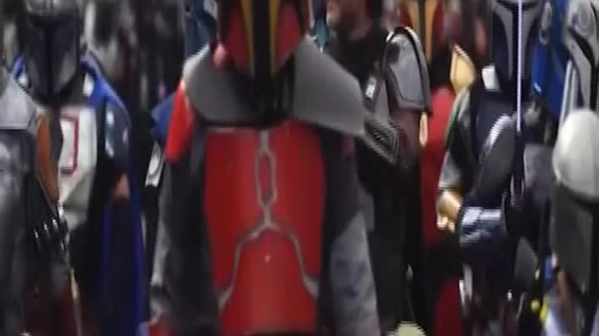 Cile, 500 fan trasformano Santiago in una galassia di Star Wars