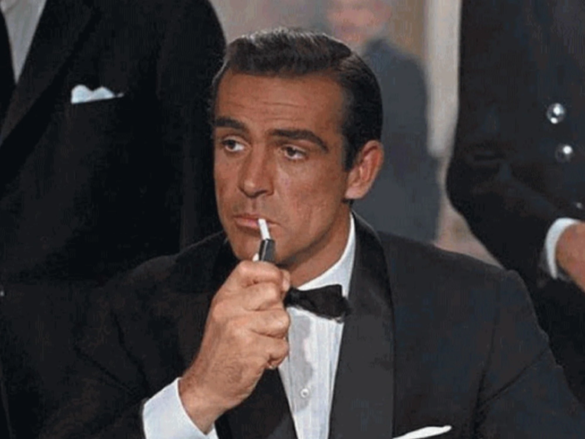 James Bond disarmato dal politicamente corretto