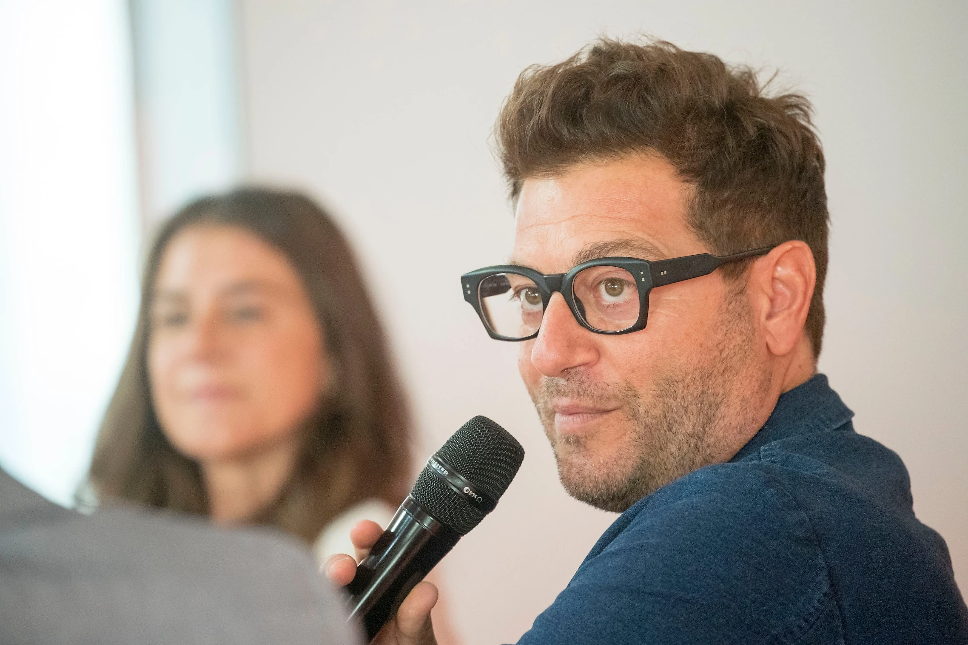 La pupa e il secchione, Enrico Papi e il siluro contro Mediaset: "Credo che Simona Ventura..."