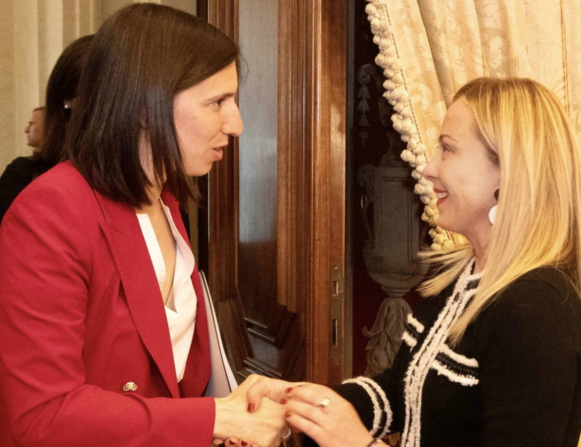 Giorgia Meloni, la telefonata con Elly Schlein: ecco cosa si sono dette