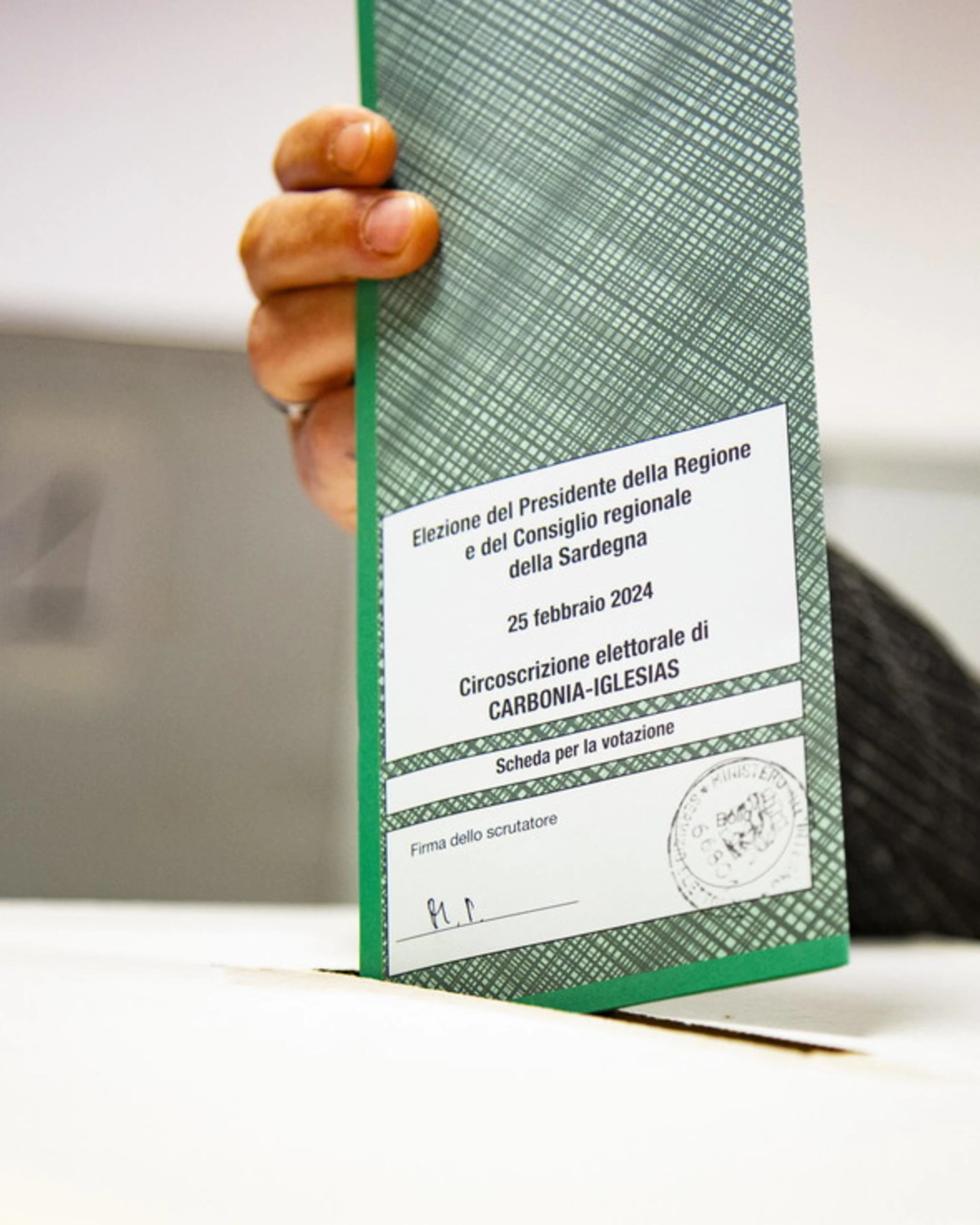 Bari, l'allarme dei pm: "Un voto costa 25-30 euro"