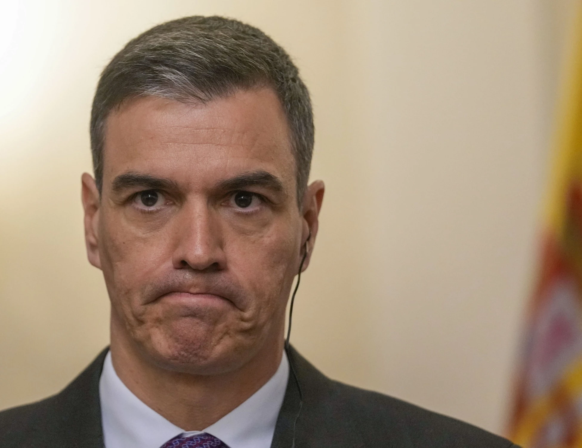 Pedro Sanchez, scandalo corruzione: il Congresso chiede le sue dimissioni