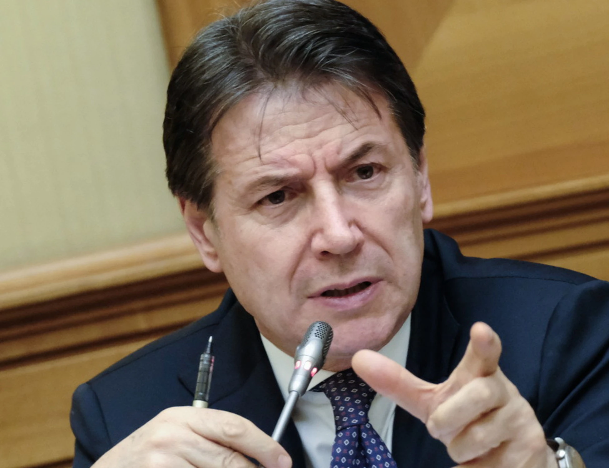 Giuseppe Conte usa i morti per spingere al voto: l'ultima bassezza