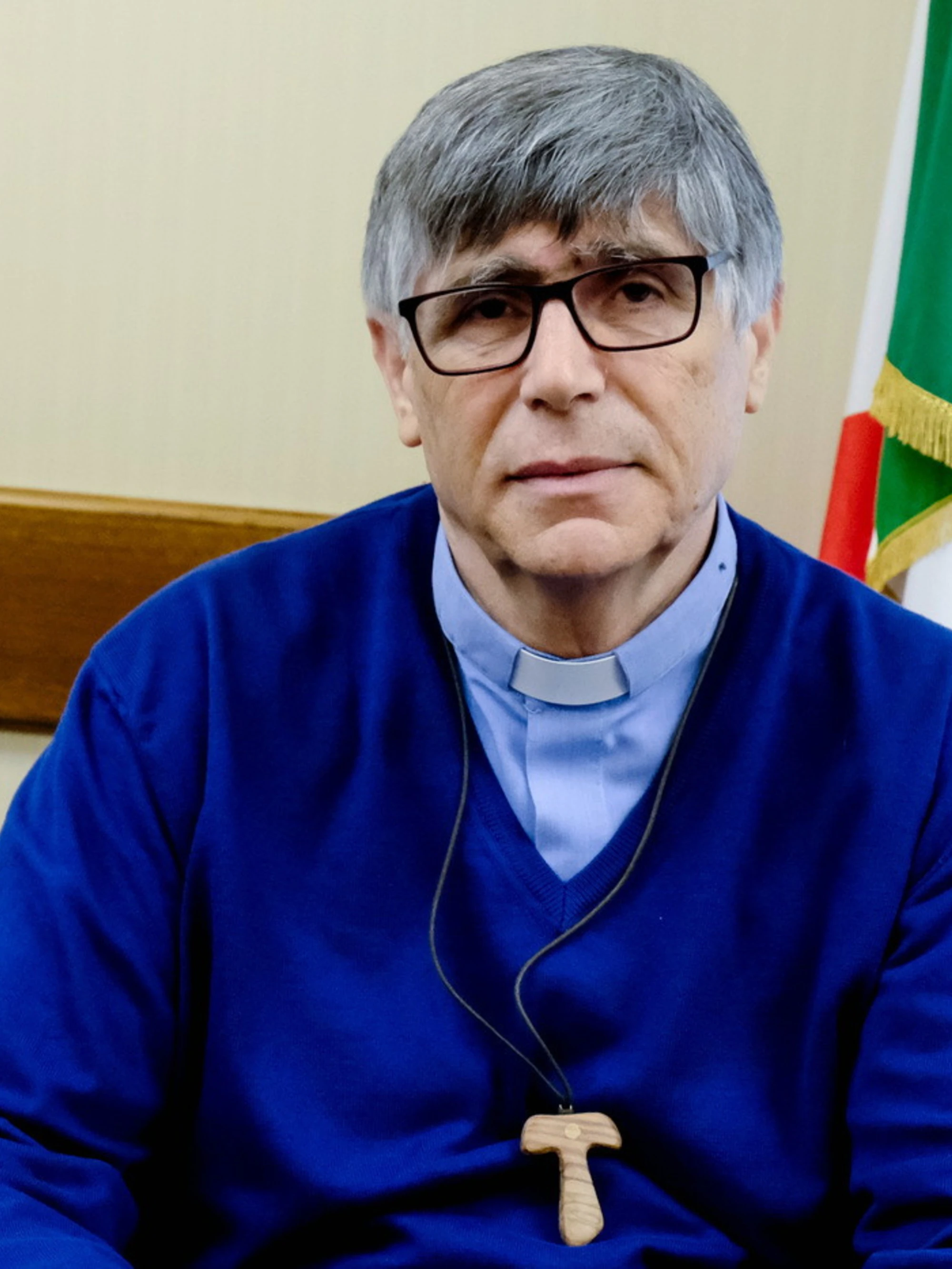 Caivano, proiettile a don Patriciello durante la messa: "Raccapricciante"