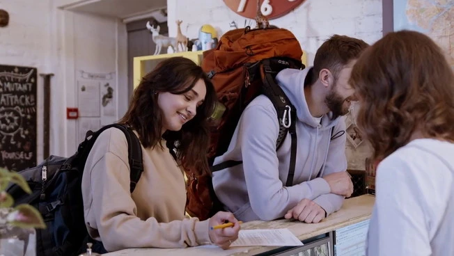 Turismo, alberghi in calo e affitti brevi in forte espansione