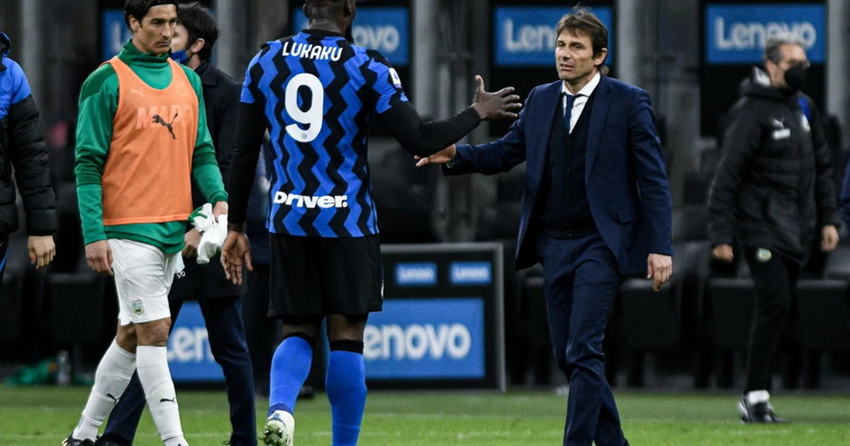 Lukaku, perché Conte è fissato con l&apos;attaccante belga: le sue parole in tv sono chiare