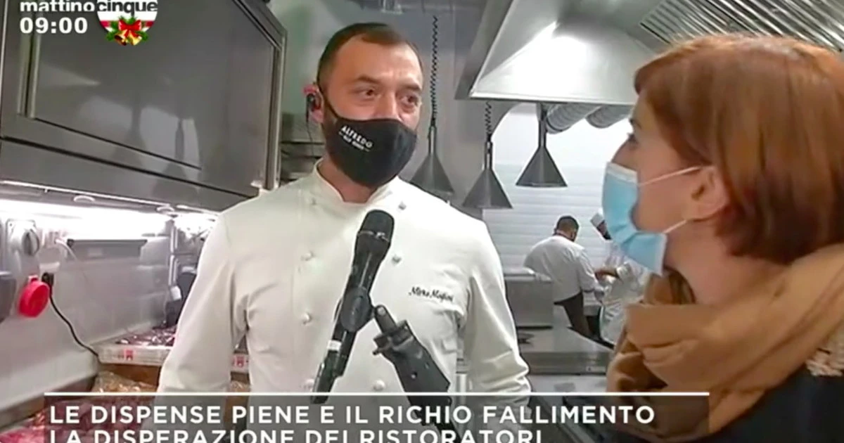 Mattino Cinque, lo chef accusa il governo: "80 prenotazioni ma ora cambia tutto. Perderò 3mila euro"