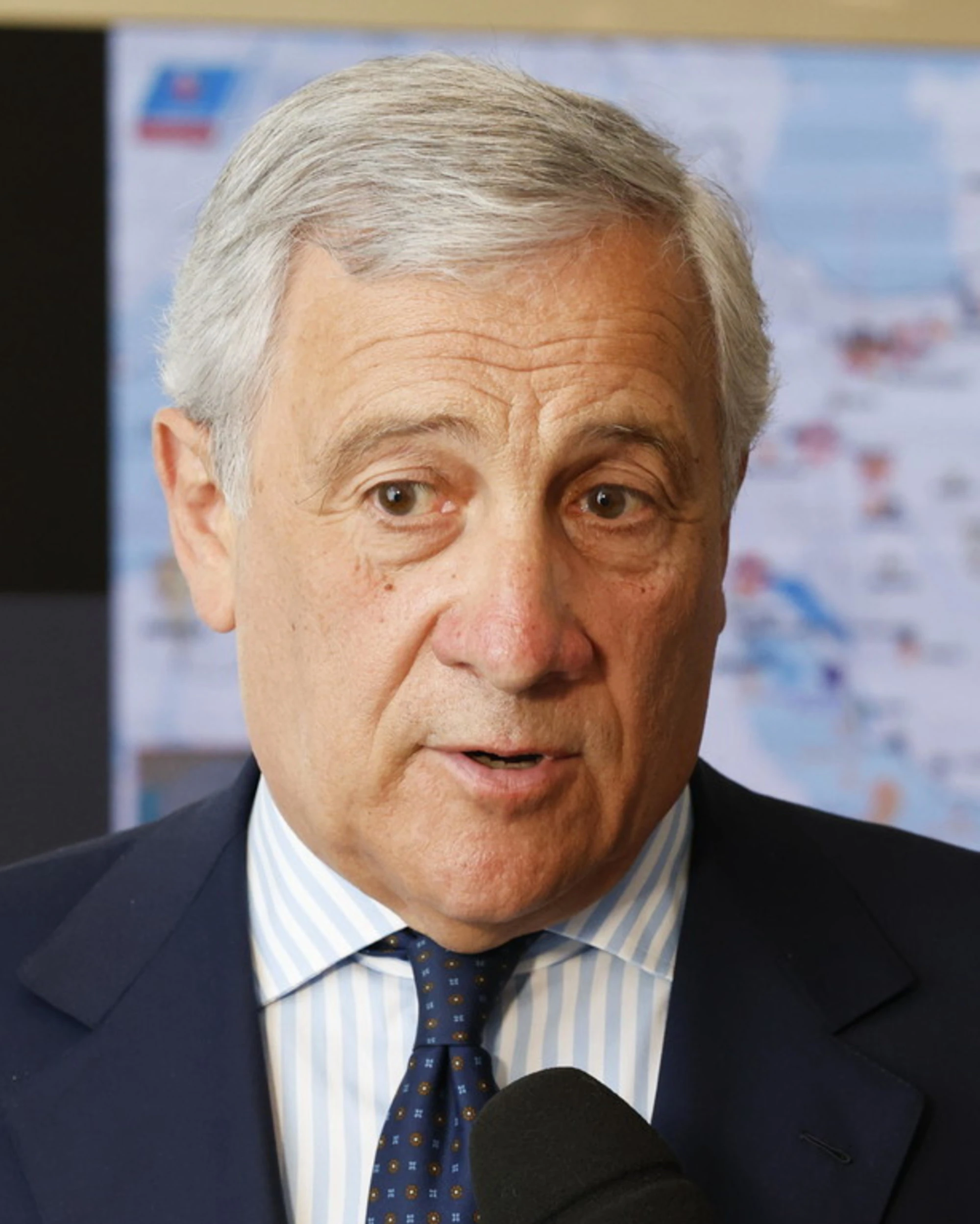 Iran, l'informativa di Antonio Tajani: la sinistra si scatena contro Meloni