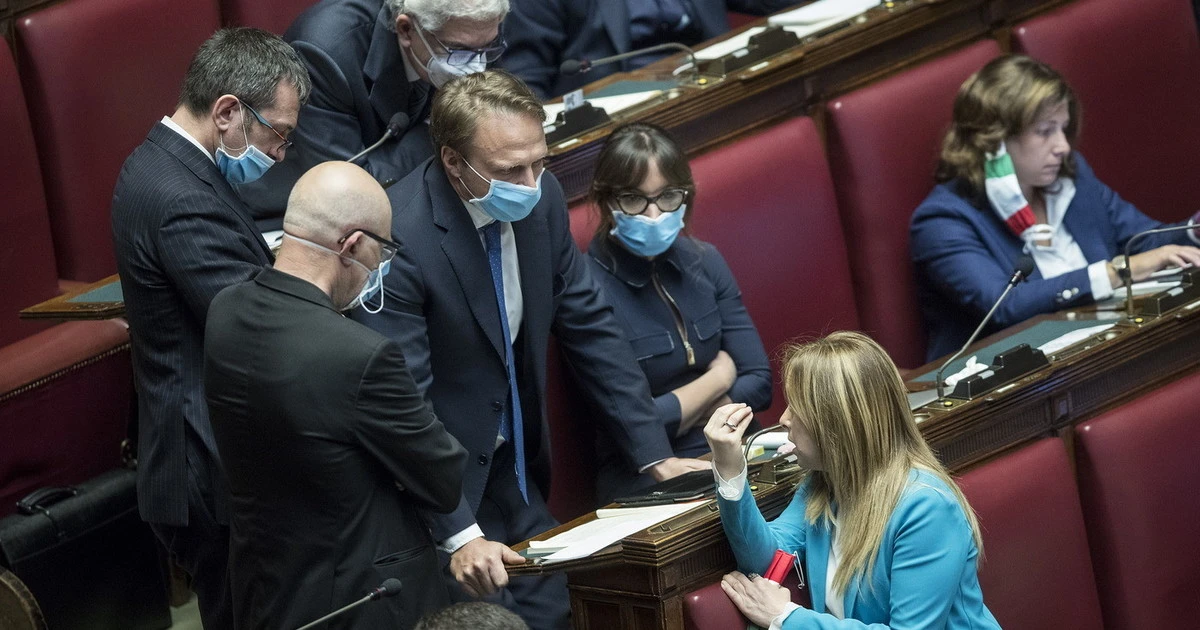 M5s, spot per il Sì al referendum utilizzando Salvini e Meloni: "È la nostra strategia"