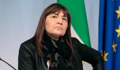 Renata rivela il suo dramma: ho avuto due tumori, non ho occupato l'ospedale