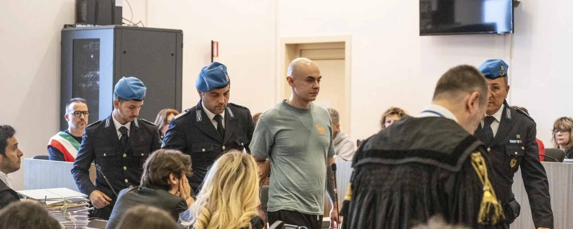 Capotreno ucciso a Bologna: il killer Jelenic demolito in tribunale, cosa emerge
