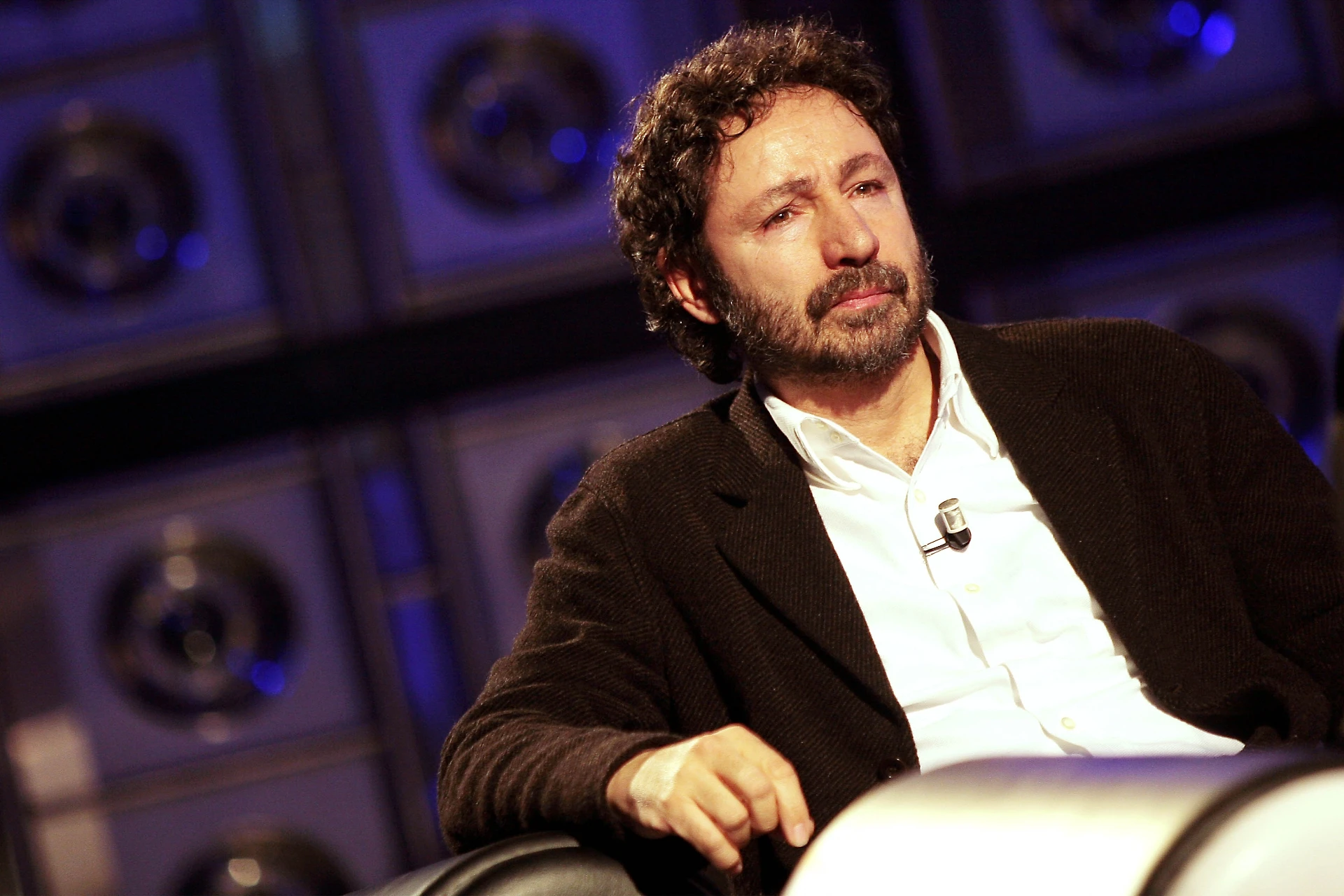 Antonio Socci e le "frontiere aperte" dell'Espresso. Caos migranti, cosa c'è dietro il buonismo di sinistra