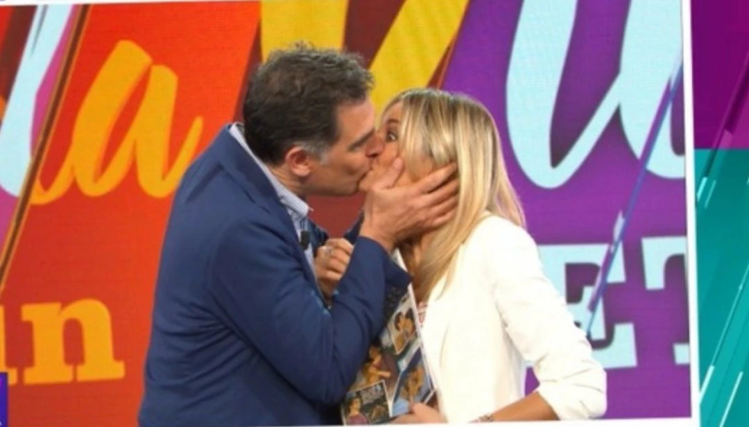La vita in diretta, addio? Voce-bomba su Francesca Fialdini e Timperi: di nuovo insieme, ecco dove (in Rai)