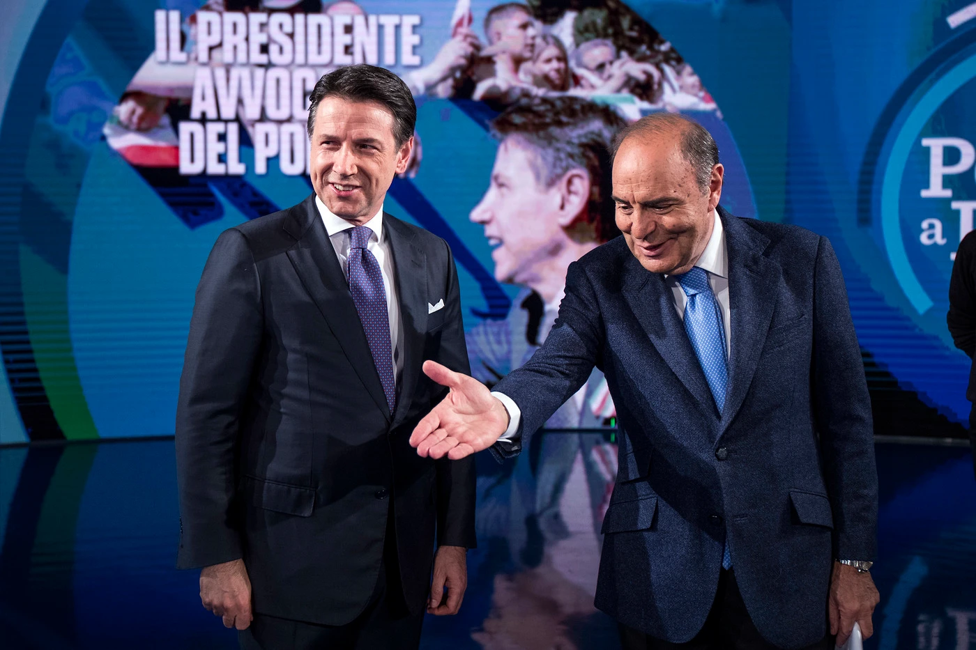 Pensioni, Bruno Vespa inchioda Pd, M5s e Renzi: "Se non avevate i soldi, perché allora...". Vergogna italiana