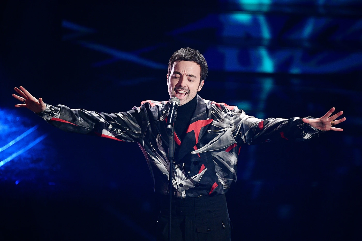 Sanremo 2020, Diodato è il vincitore di Selvaggia Lucarelli: "Altrimenti mi vesto da Maria De Filippi"
