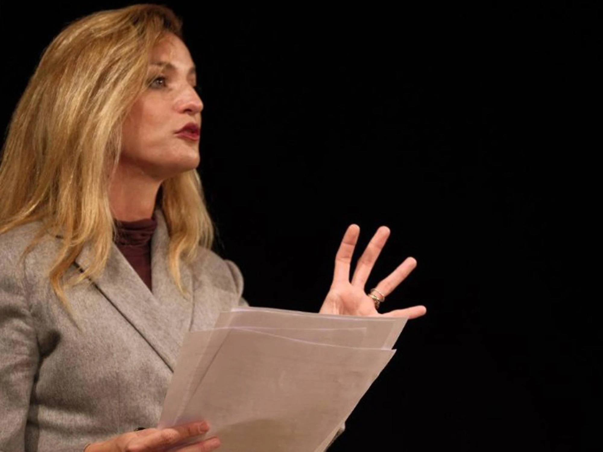 Beatrice Venezi, buffonata infinita: la contromossa dei compagni dopo la ratifica