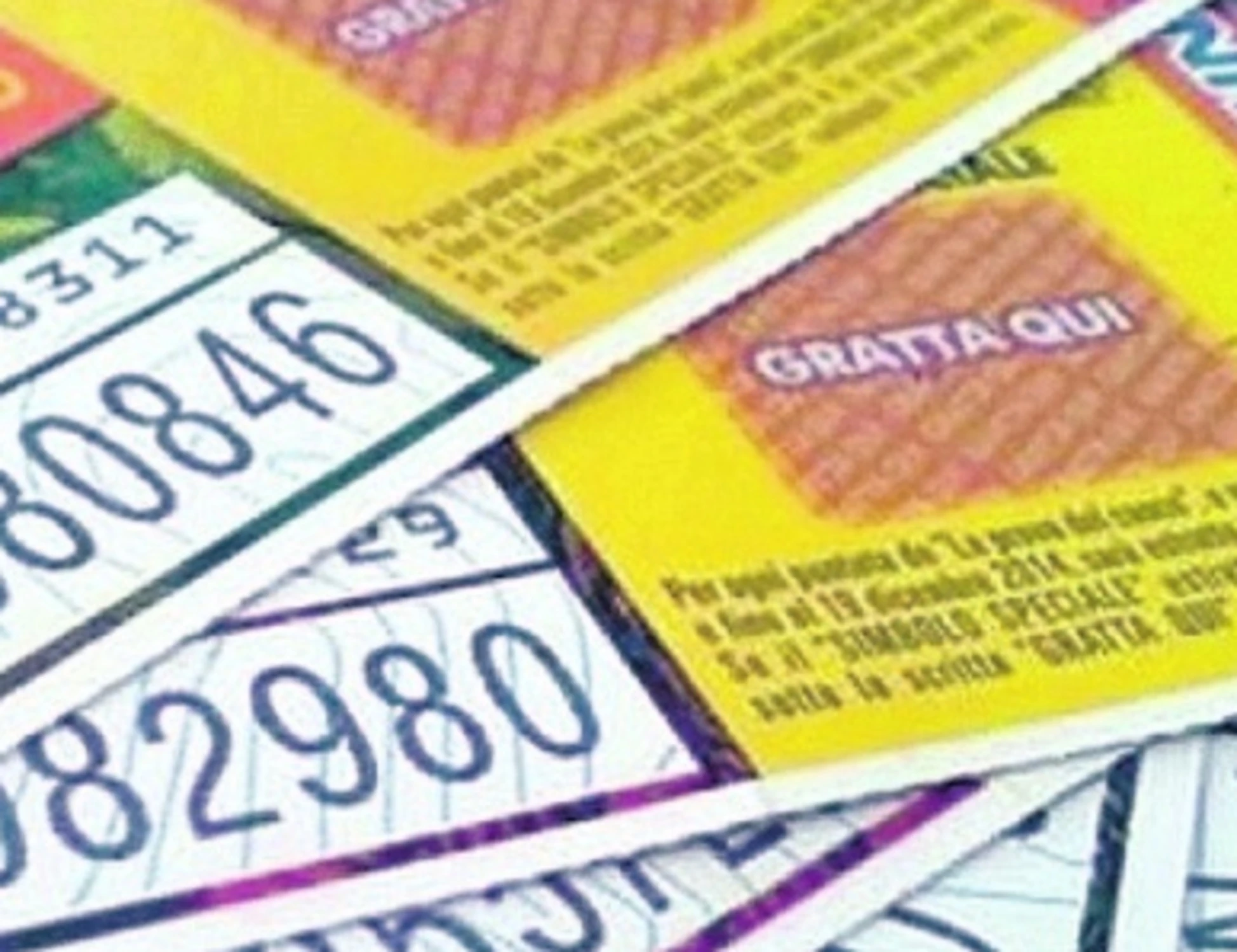 Gratta e vinci, regala un biglietto alla fidanzata? Vale 500mila euro, lei sparisce