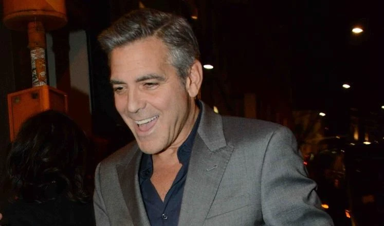 C'è posta per te, Maria De Filippi senza precedenti: "Se la tira troppo", demolisce Geroge Clooney