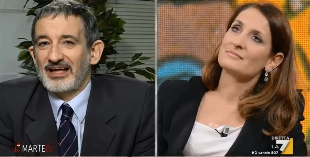 Pietro Senaldi a DiMartedì contro Carla Ruocco: "Reddito dato a casaccio, non vi basta?"