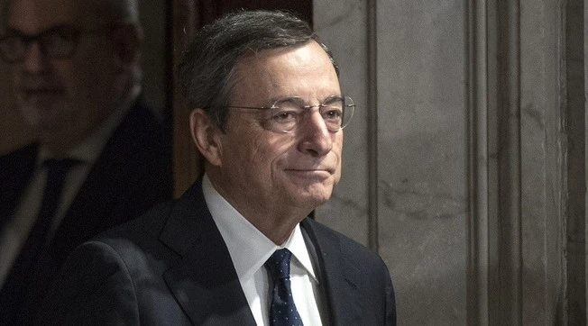 Giuseppe Conte, il retroscena su Mario Draghi: "Ci metteremmo un minuto", così vuole fare fuori il "banchiere"