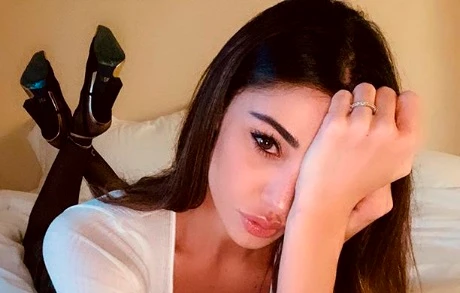 Belen Rodriguez e Stefano De Martino accusati di "rapina aggravata e lesioni": il guaio in tribunale