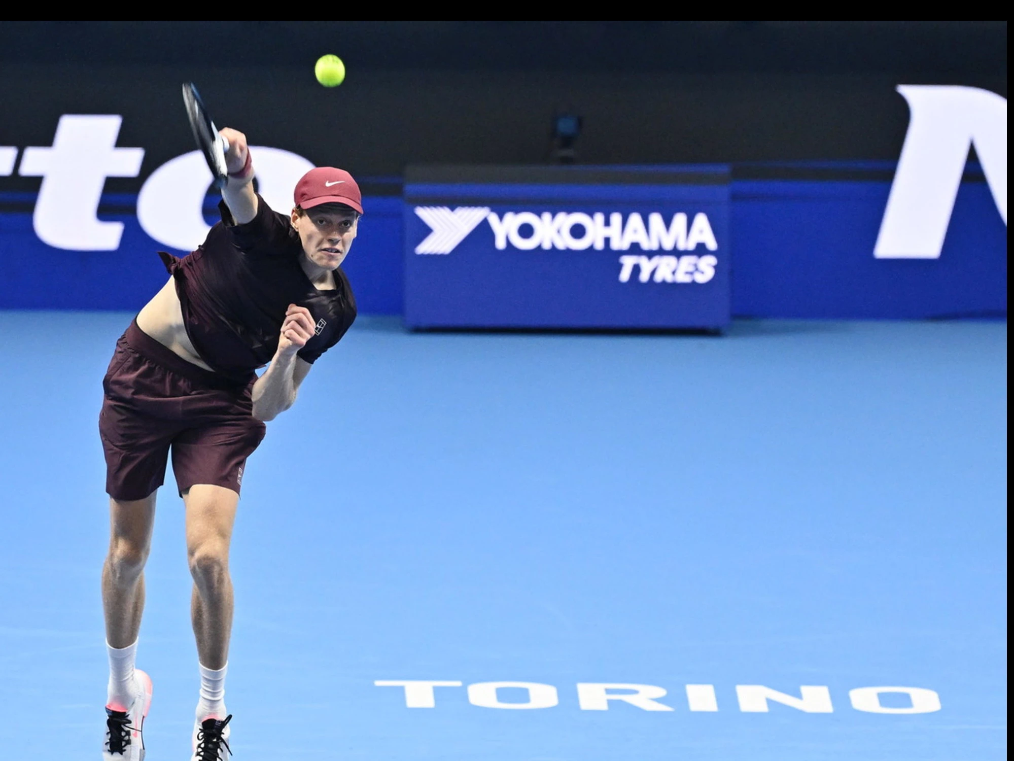 Sinner strapazza De Minaur: il colpo pazzesco