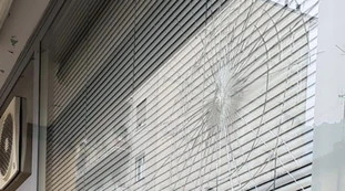 Lega, vandalizzata la sede a Como: "Ancora una volta, assordante silenzio del centrosinistra"