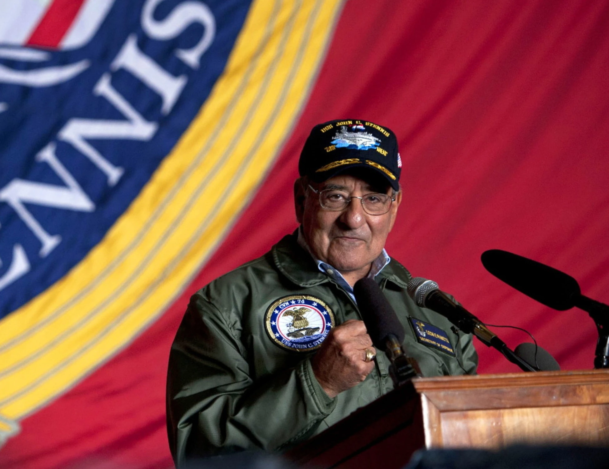 Iran, Leon Panetta: "Chi verrà coinvolto nella guerra", scenari estremi