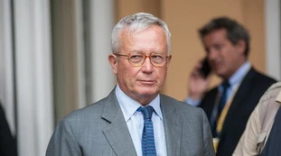 Giulio Tremonti sulla gestione della pandemia: "Costituzione violata, verso la crisi della Repubblica"