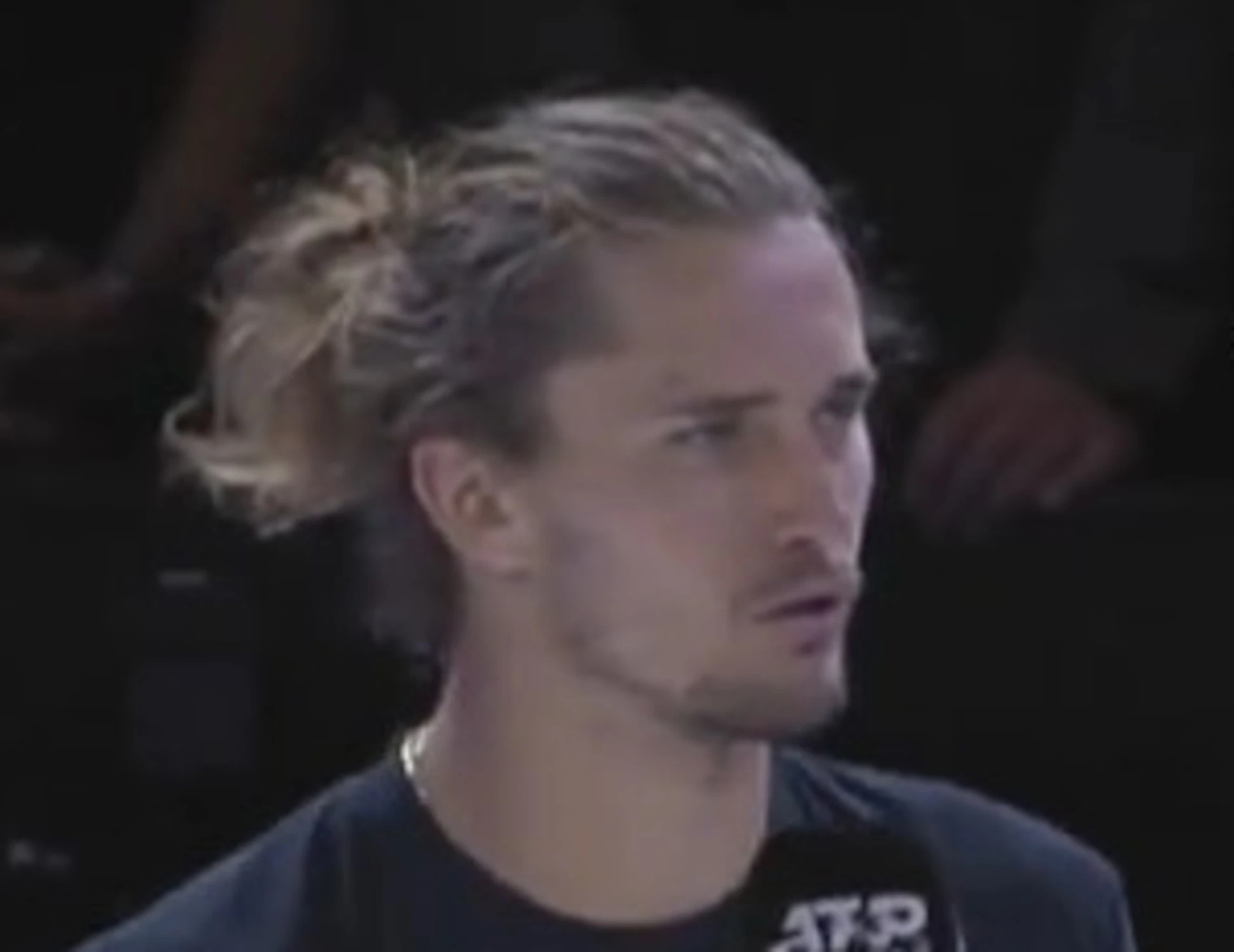 &quot;Ci stai sulle pa*** da 2 anni&quot;: Zverev, siluro contro Sinner <span style="color: rgb(153, 0, 0);">Video</span>