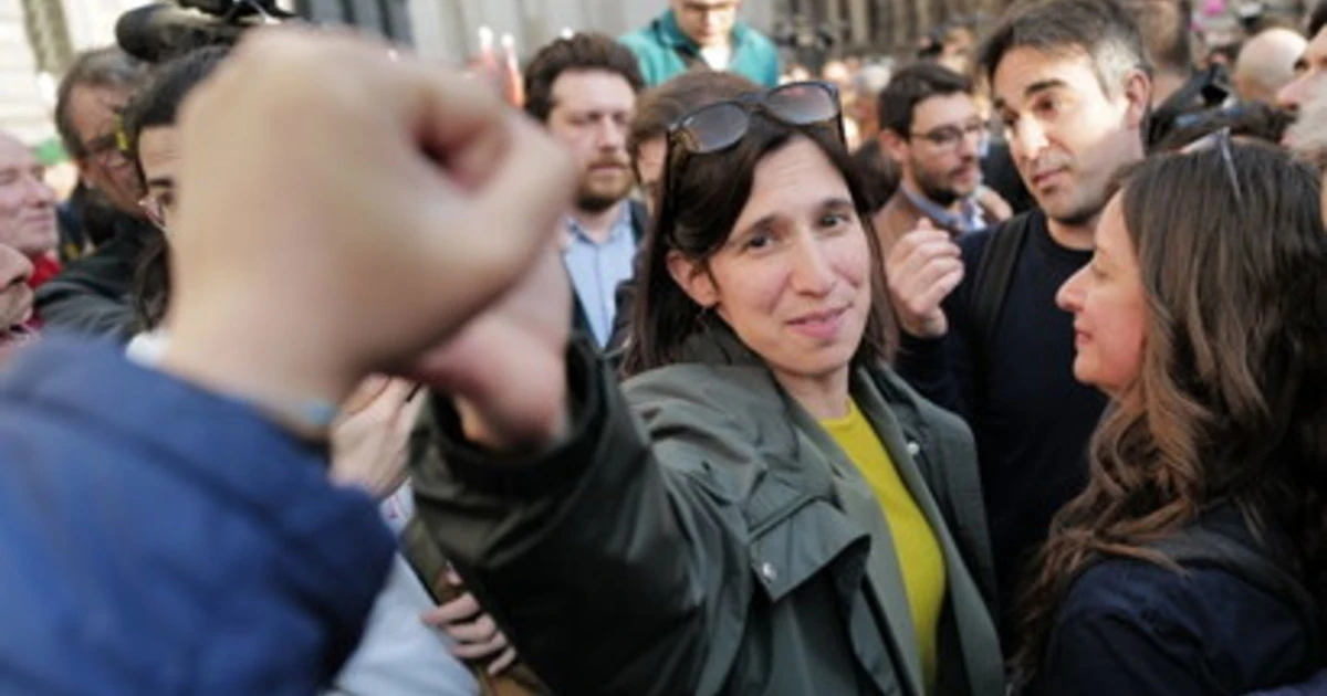 Elly Schlein a Bruxelles: "Meloni non ha il coraggio di dirlo"