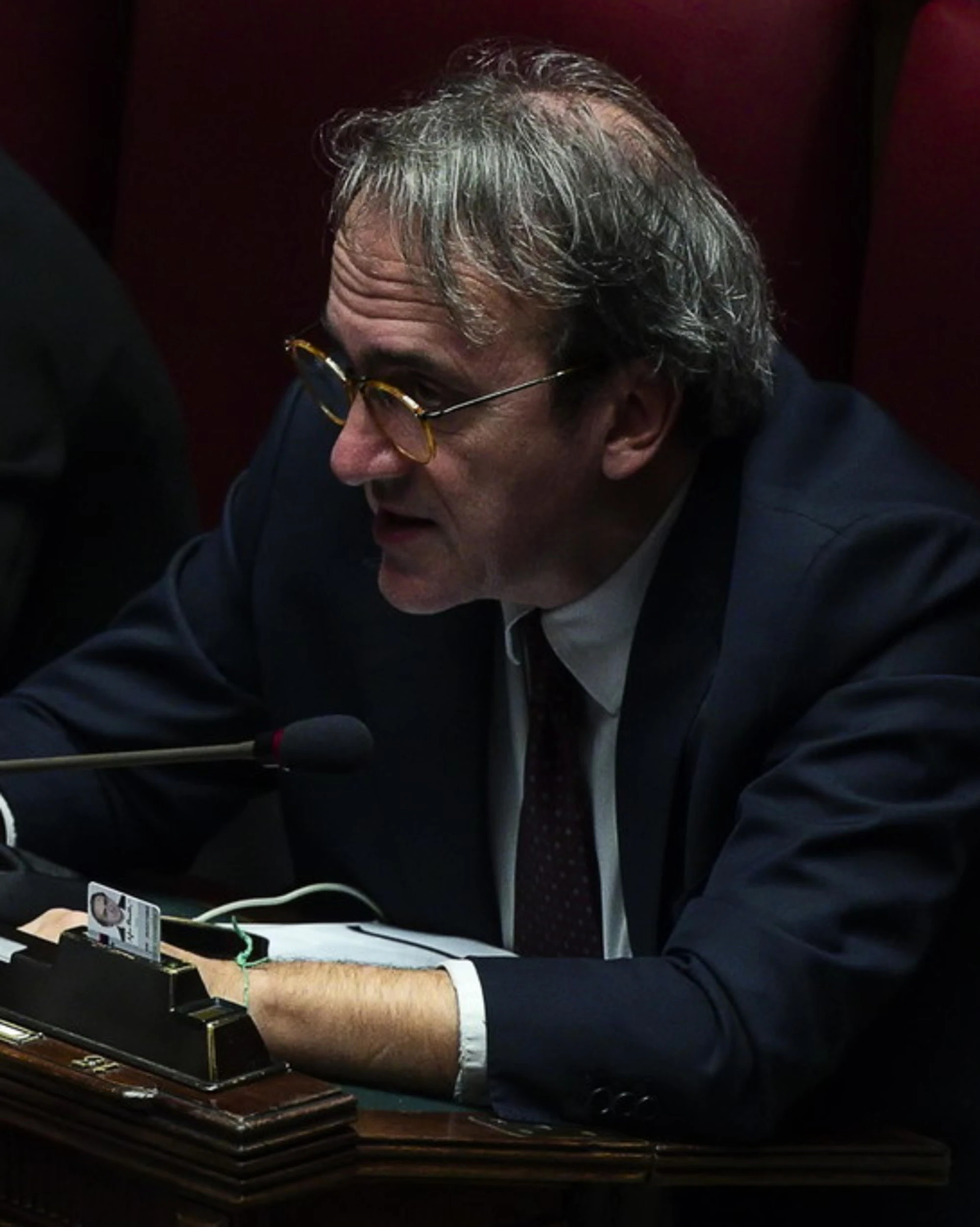 FdI spiana Bonelli-Fratoianni: "Invocano i tribunali per Meloni. E la Salis?"