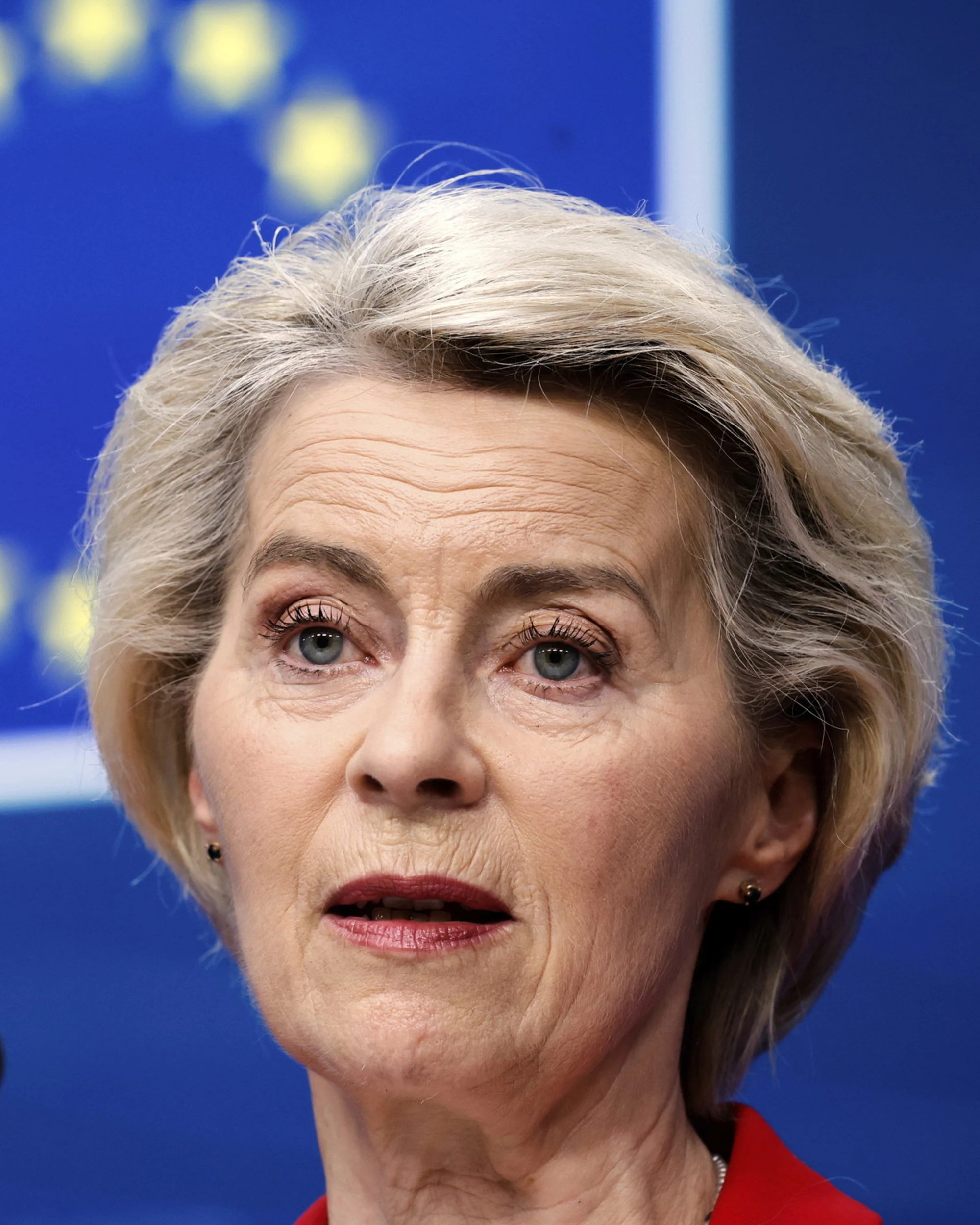Ursula von der Leyen, interferenze russe sul volo: costretta ad atterrare