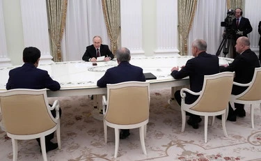 Vladimir Putin, Volodin e la balla spaziale (che lo zar si è bevuto)