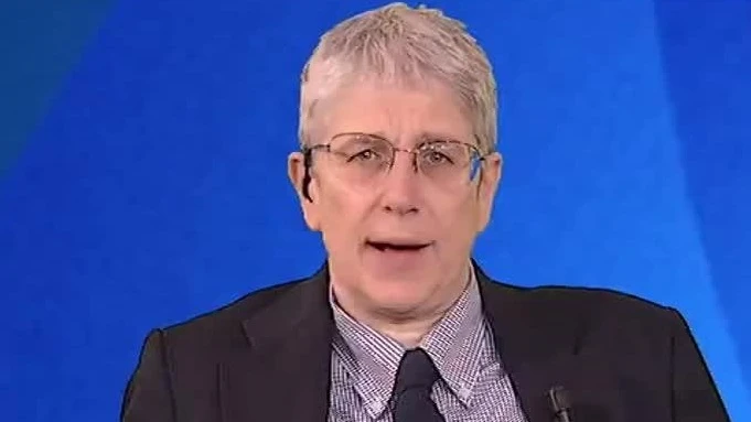 Mario Giordano sui trattori Goldoni di Capri: "Dite che i capitali stranieri salvano l'Italia?"
