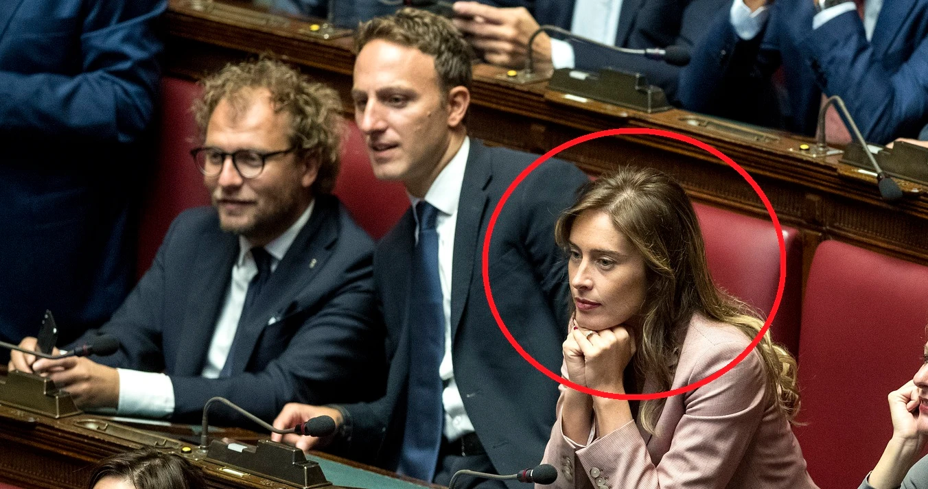 Maria Elena Boschi, quasi nessun applauso a Giuseppe Conte: governo, se il buongiorno si vede dal mattino...