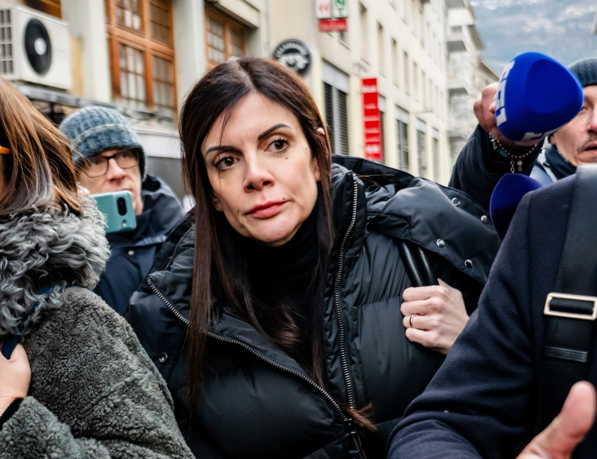 Crans Montana, Jessica Moretti chiede l'indennità per infortunio dopo l'incendio