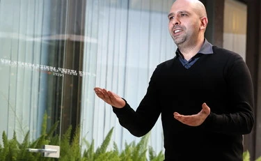 Checco Zalone nei guai: crollo dopo l'addio della moglie, quanto ha perso