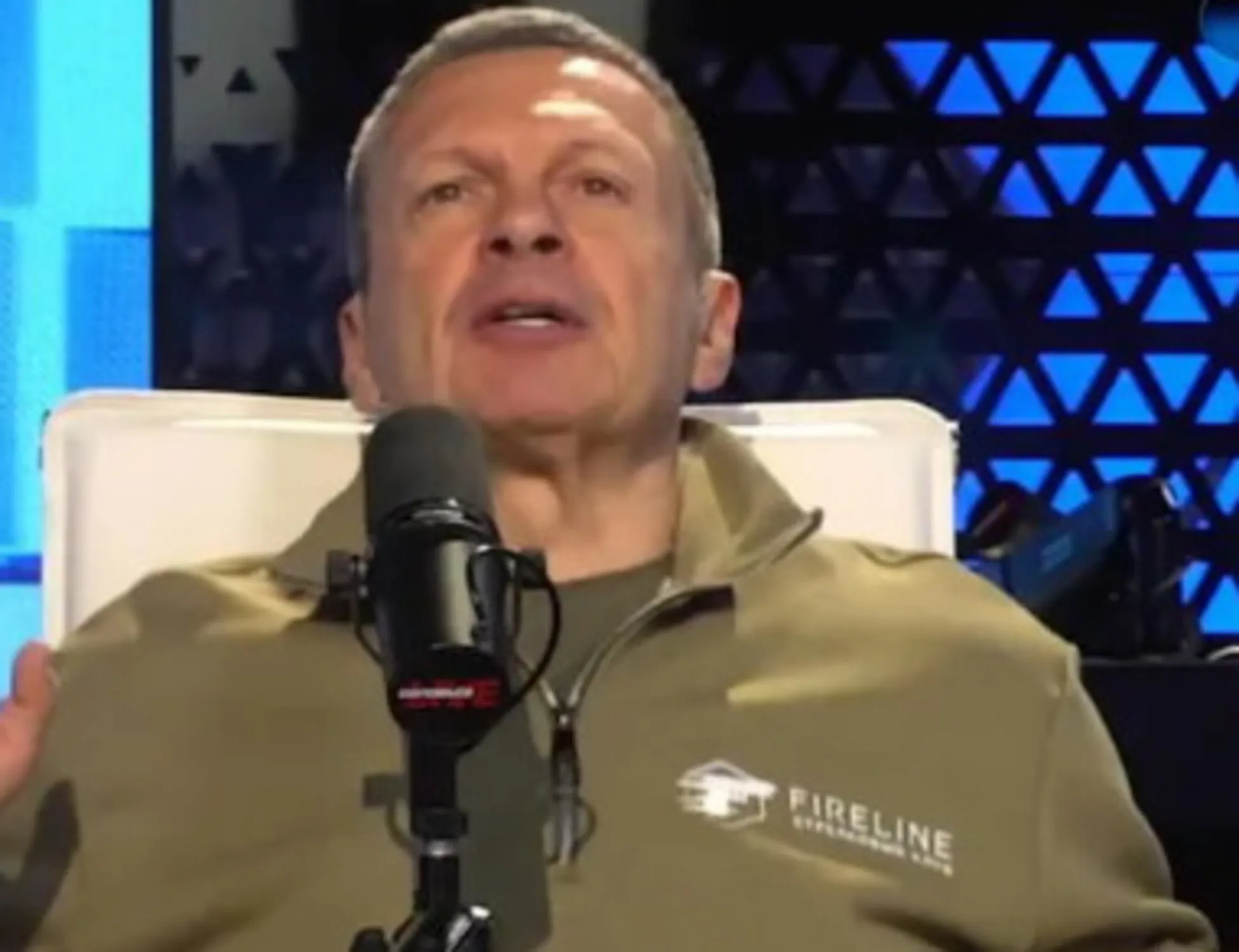 Leggi l'articolo: "La sola ragione per cui la Russia non vi invade": Vladimir Solovyov sputa sulll'Italia