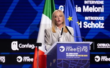 Giorgia Meloni a Rimini, sinistra all'attacco: "Bugiarda", "Come Amelie"