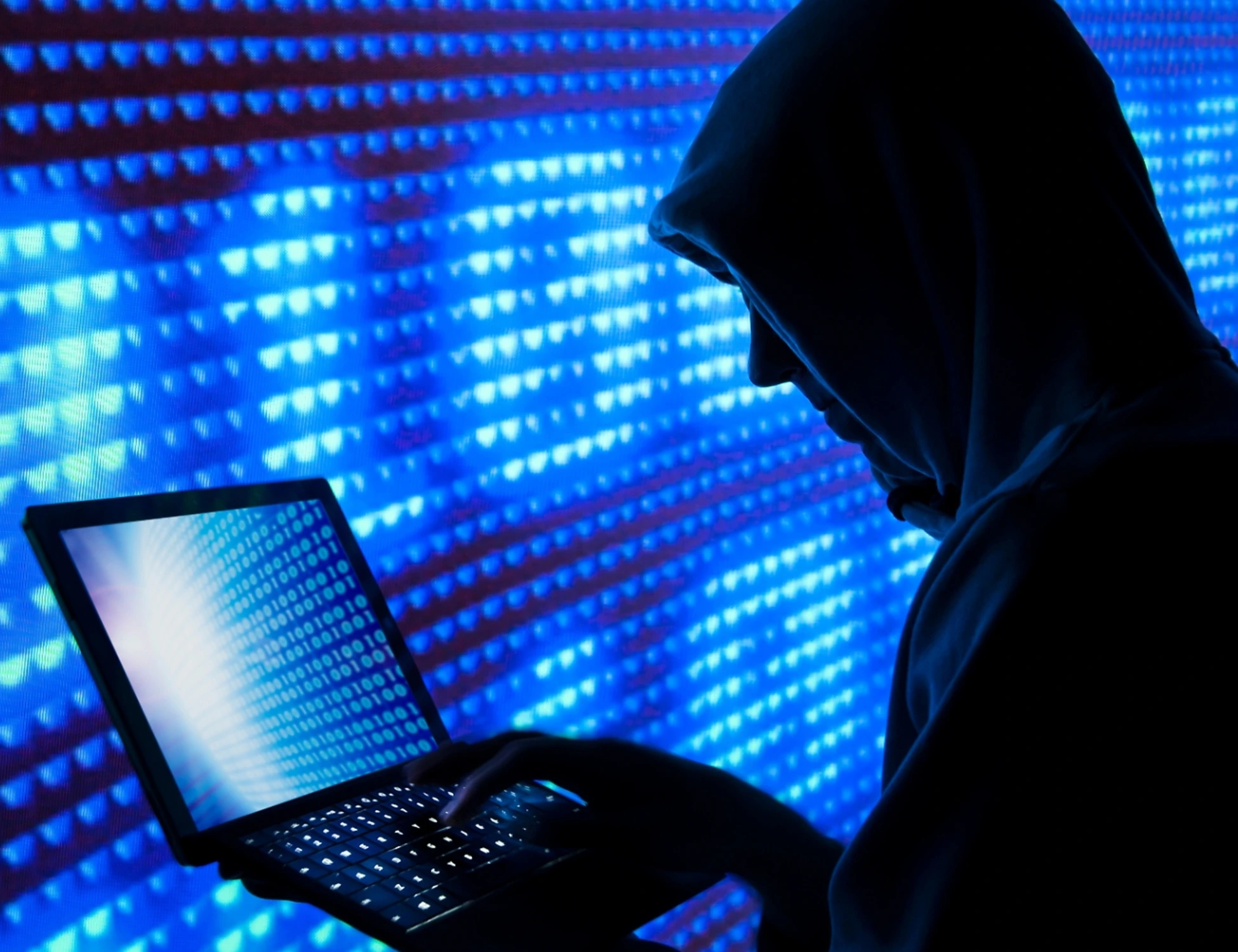 Foto proibite delle politiche: ecco il nome di chi è dietro al sito