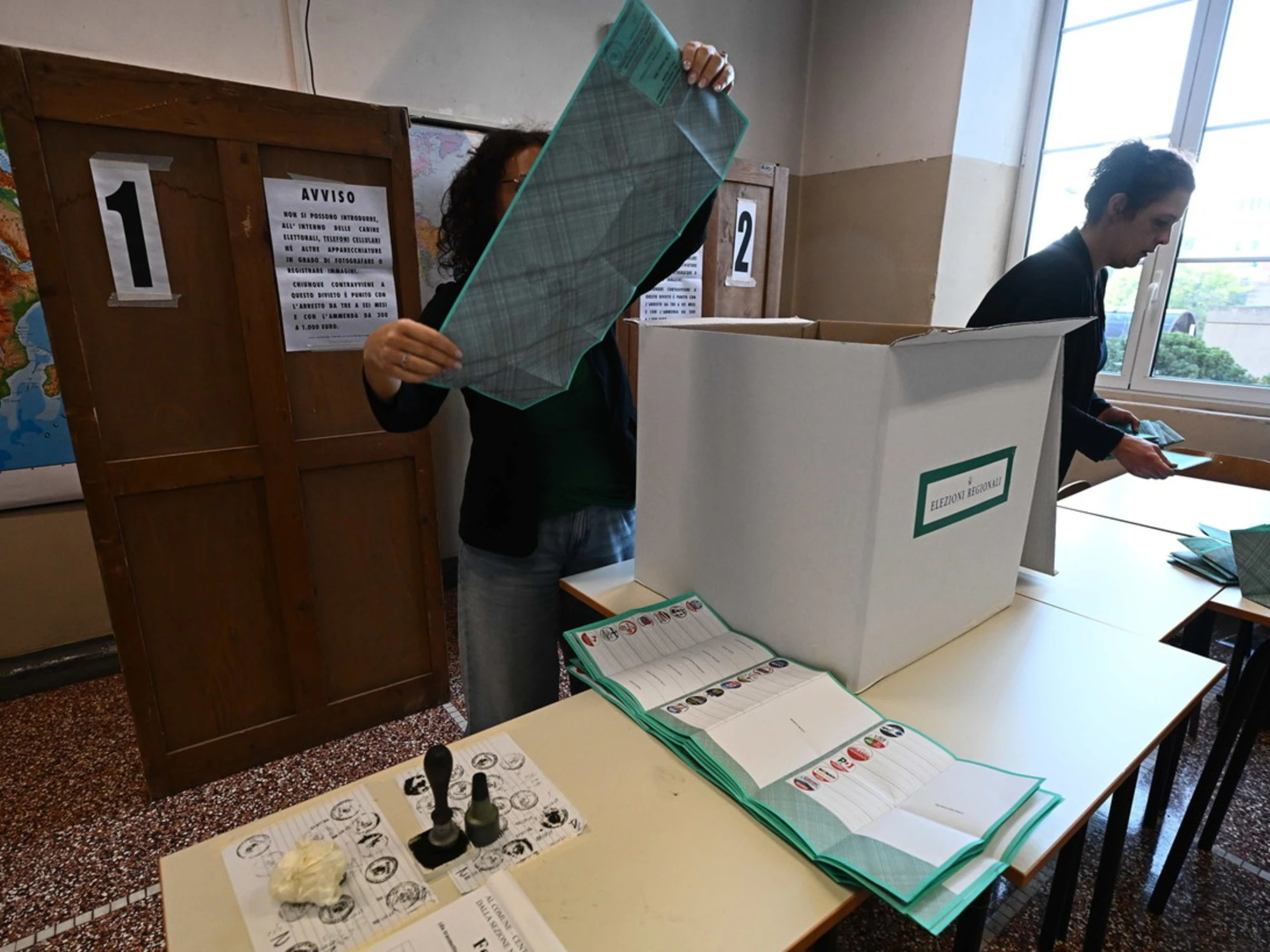 Scalea, "schede e timbri scomparsi": scoppia il giallo