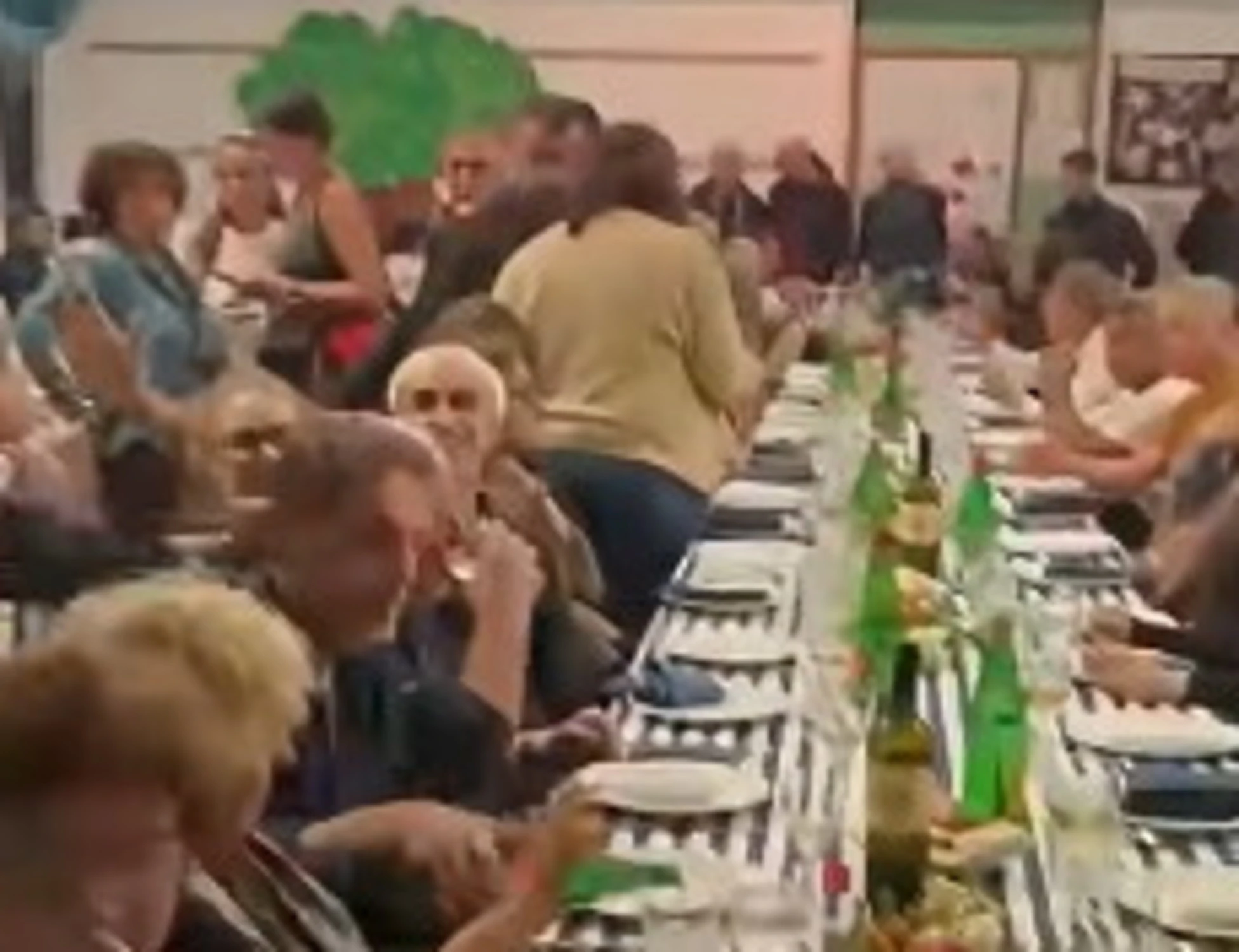 Ventotene e l'odio fra famiglie. Tutta l'isola a cena per fare pace