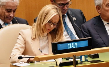 Prato, "sparare a Giorgia Meloni": la denuncia di FdI, l'ultimo orrore