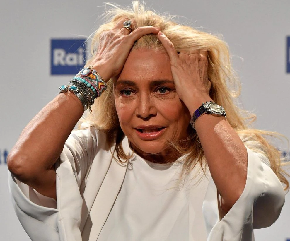 Domenica In, enorme guaio per Mara Venier a poche ore dalla diretta: salta la trasmissione?