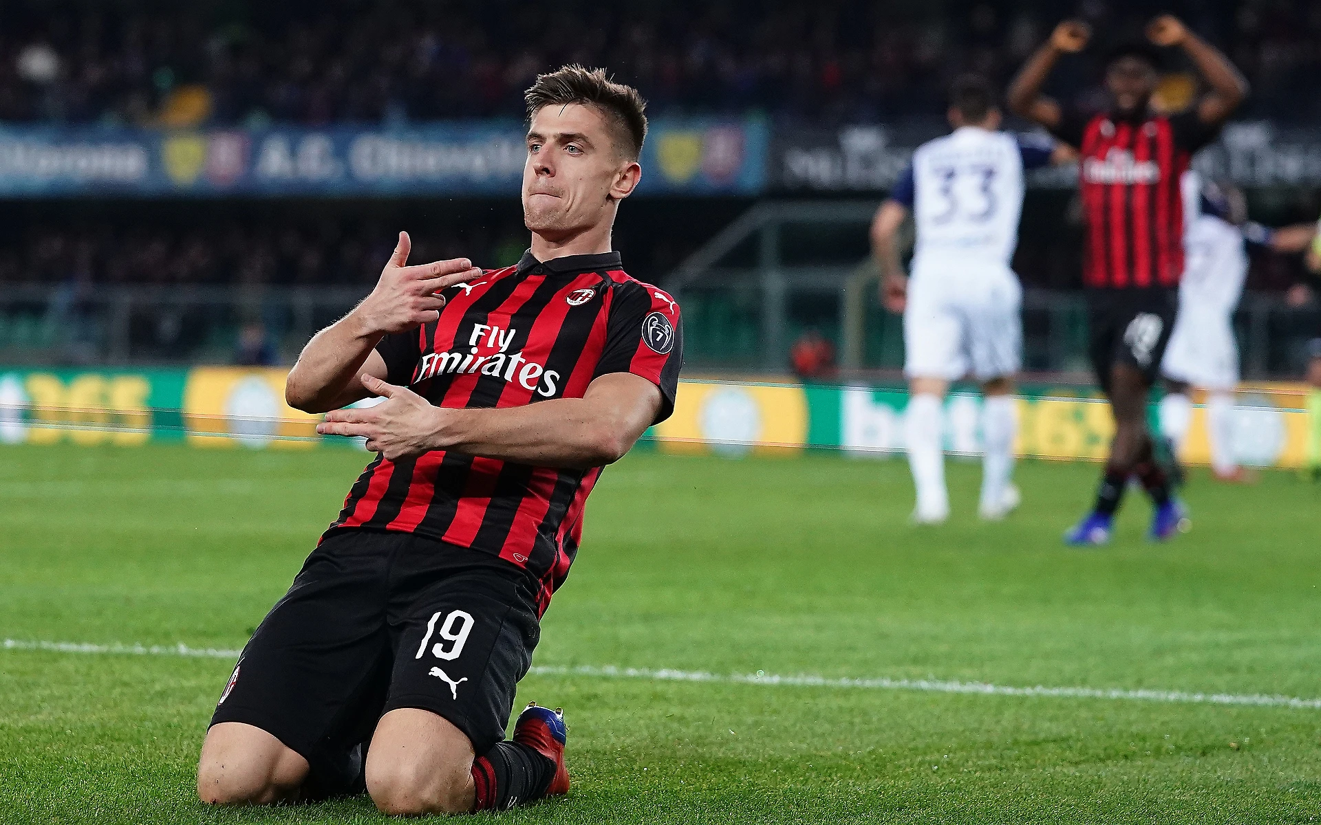 Biglia-Piatek gol da Champions: Milan batte Chievo 2-1. Espulso Rino Gattuso