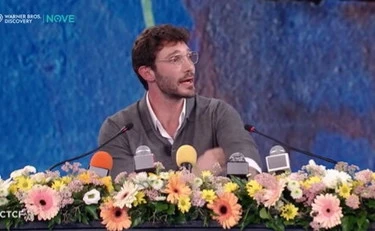 Che tempo che fa, Fabio Fazio mette all'angolo De Martino: "Ma non si vergogna?"